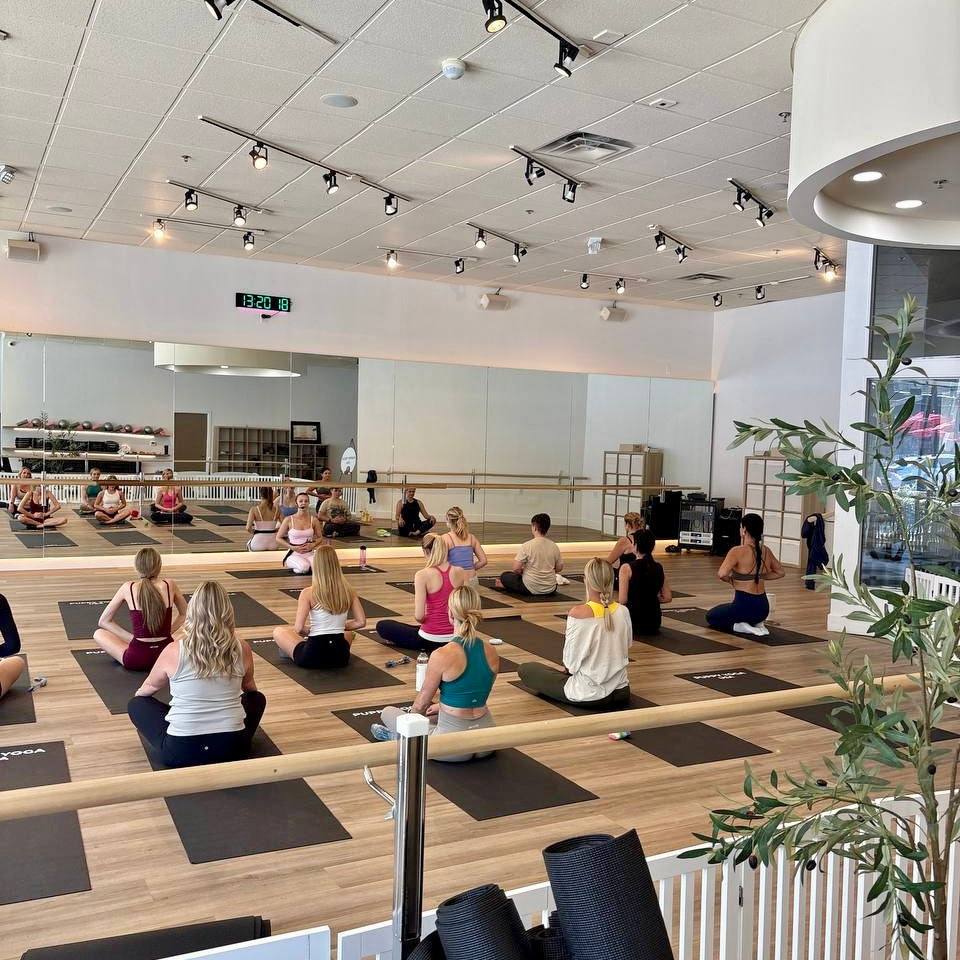 Puppy Yoga | Los Angeles